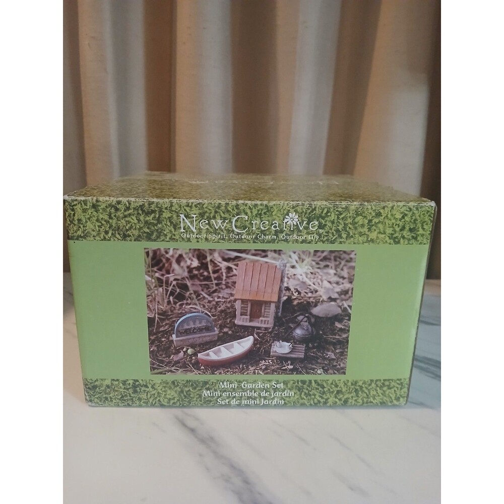 Mini Garden Set Camp Ground New In Box-New Creative -Summer